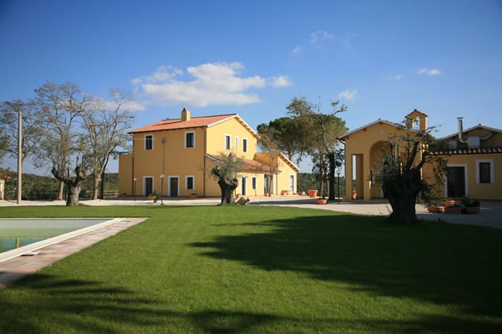 Agriturismo Toscanella Montebello Luaran gambar